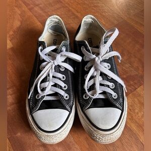 Women’s converse